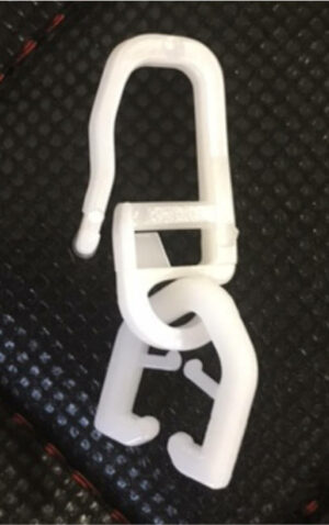 Háčky na záclonky Scania S/R od r. 2017